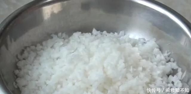 做法|白萝卜最好吃的做法,不水煮不油炸,鲜嫩又多汁,一口一个真过瘾