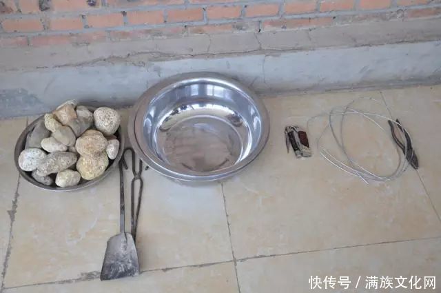 苏尼特式石头烤全羊——列入第五批自治区级非物质文化遗产名录