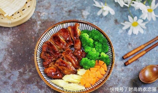 朋友圈|30岁主妇晒2人晚餐,意外在朋友圈火了,网友生活简单,不奢侈