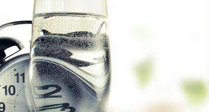 亚硝酸盐|隔夜饭、隔夜菜、隔夜水，一口都能不能吃吗？原来我们都错了