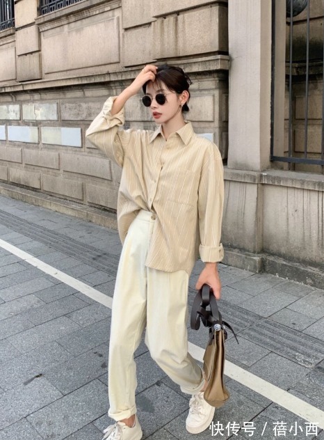韩系|秋天想穿得时髦不费力?建议参考韩系小姐姐的造型,温柔有质感