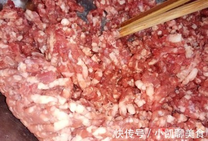 羊肉馅儿|做羊肉饺子,别放太多调料!这4样就够了!肉馅嫩滑好吃无膻味