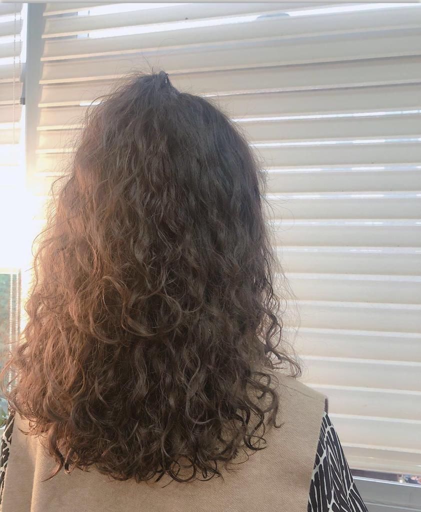 越烫越时尚发型20款，蓬松瘦脸真洋气，有你同款吗