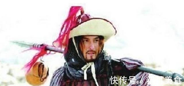 四个人$梁山四虎败给方腊手下第一勇将,幸亏林冲及时赶到,保住性命!