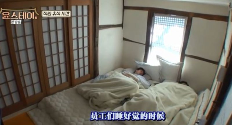 1700万粉丝看偶像剁肉，罗英锡阵容太夸张，大牌相处融洽没爆点