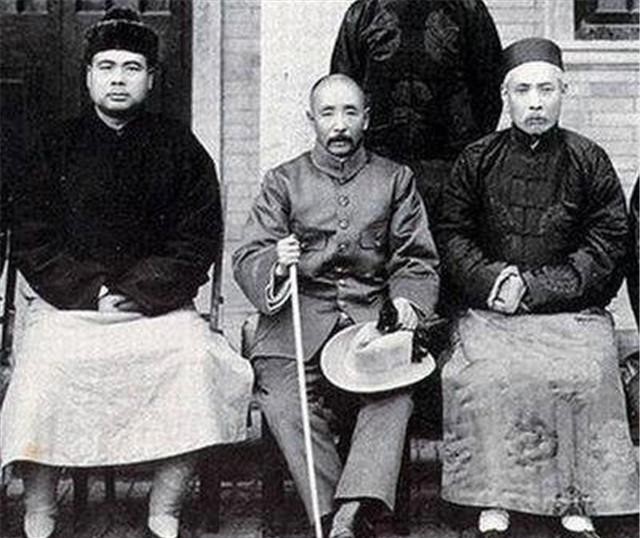 中南海里养了几百年的鱼,被冯国璋捞出来卖了