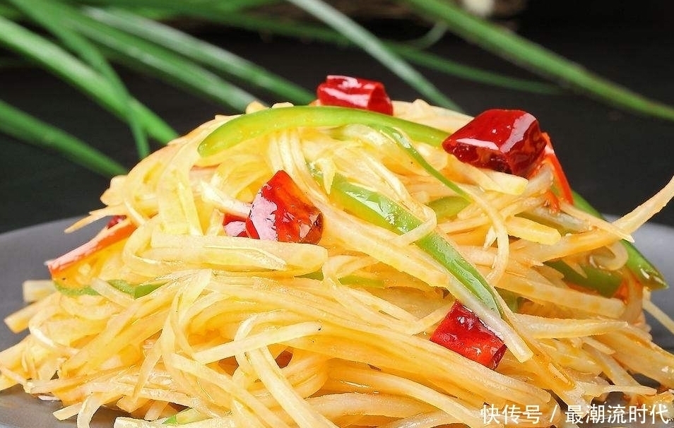 土豆和此物一起炒，小肚子平了，皱纹淡了，皮肤细腻有光泽！