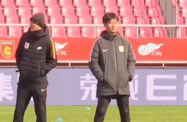 国脚|李霄鹏爆料:归化国脚个人意愿表态没问题,但状态要再观察!