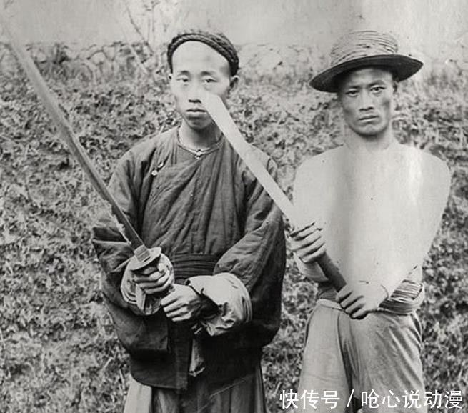 侄女|老照片：晚清打扮怪异的青楼女子，慈禧太后侄女漂亮有气质