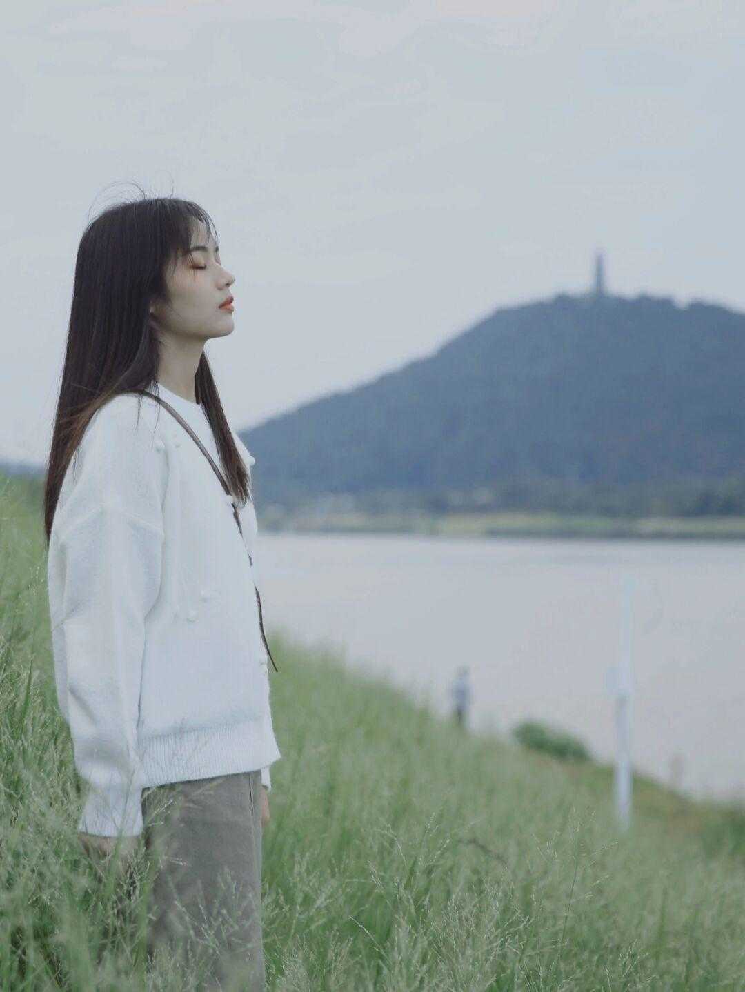 搭配|冬天的微胖女生穿搭模板,简约大方不做作,实用又很保暖