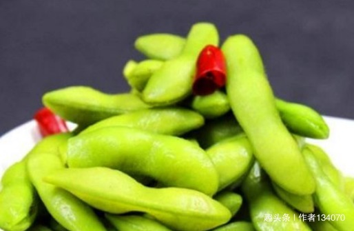 雌激素|冬天女性可以坚持吃4种食物，排出毒素，净化血液，滋养女性子宫