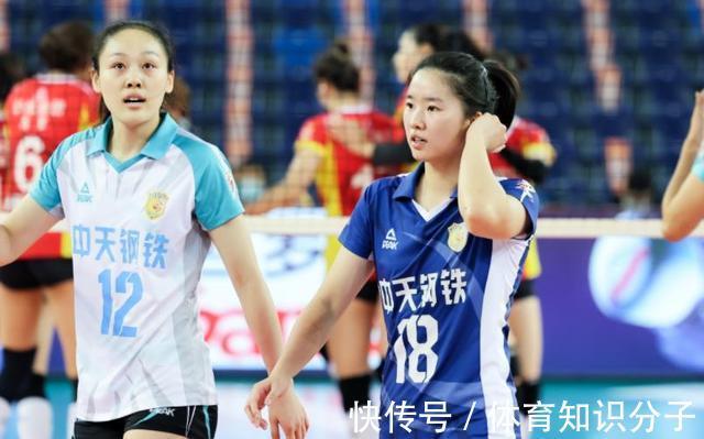 拉尔森|侥幸?女排联赛迎来生死战,龚翔宇双拳难敌四手,看这2人的发挥