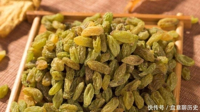 远离|女人若不想变成“黄脸婆”,这4物要常吃,延缓衰老、远离更年期