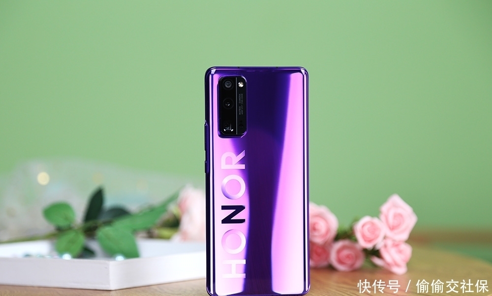 荣耀|荣耀彻底发飙,麒麟990+40W快充+感光三摄,同价位无敌