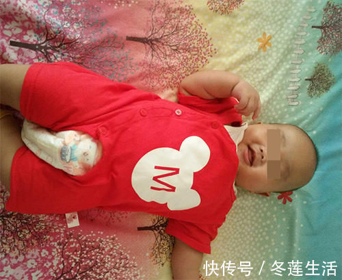 爸爸妈妈|4个月宝宝“发育标准”来了,父母快对照看看,全中的偷着笑吧