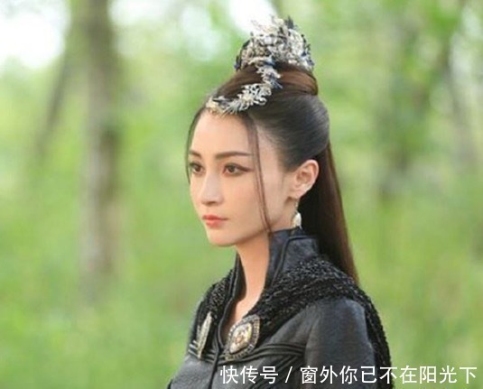 |僵尸搞笑生存狂虐的梯子僵尸,疯狂冲击植物阵地