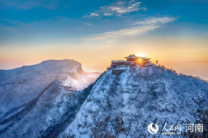 河南焦作云台山：皑皑白雪如临仙境