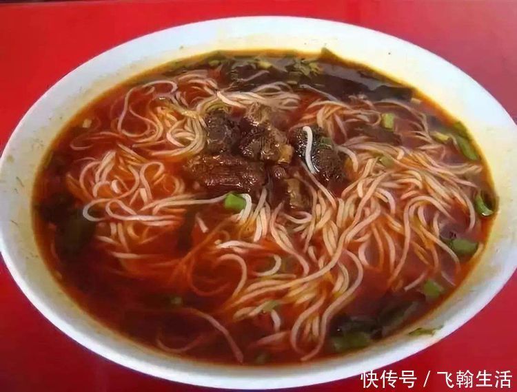 小米粥|糖尿病人早餐吃什么这3种早餐千万不能碰，直接导致血糖爆表