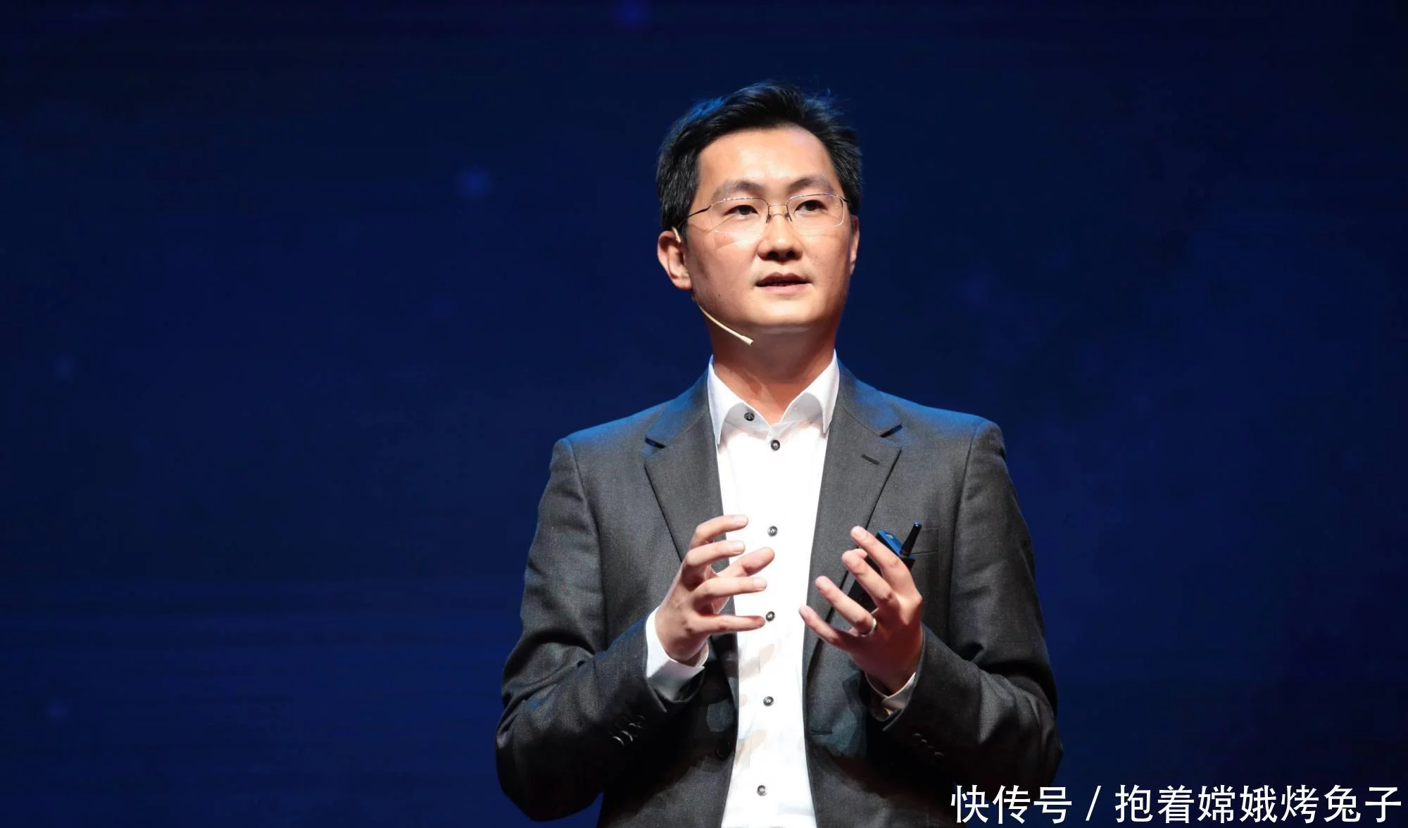 苹果微信暗黑模式