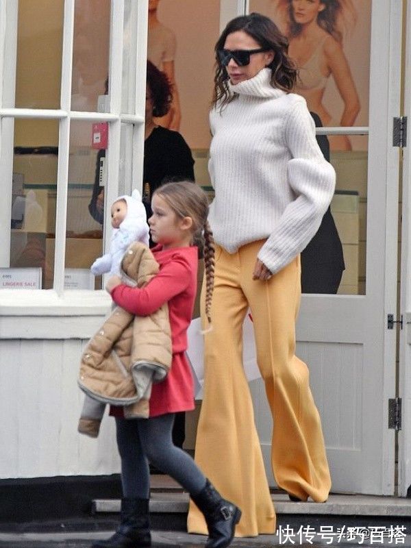 小姐姐 贝嫂真不愧是时尚设计师,私服造型永远有颜有型,风格鲜明而独特