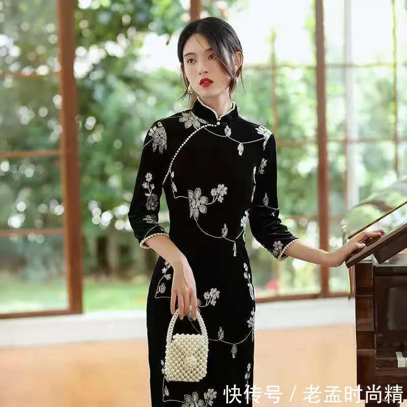 极简|穿搭:秋日就要穿这样的改良旗袍极简风,时髦修身气质高级!美翻了