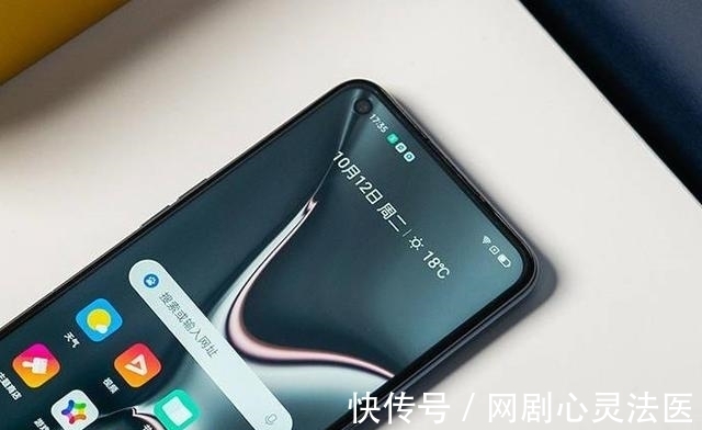 性价比|从1799元跌至1399元，5000mAh+8GB，已成国产手机市场“新黑马”