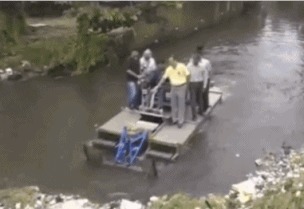 |搞笑GIF:嫂子为了让大哥戒烟 使尽了她浑身招数