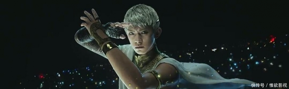 高中曾爱不释手的小说拍成电影觉得好看,是滤镜厚还是针不戳?