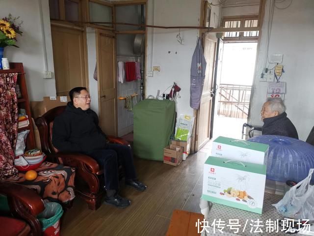 退休|我校组织开展新春走访慰问老干部活动