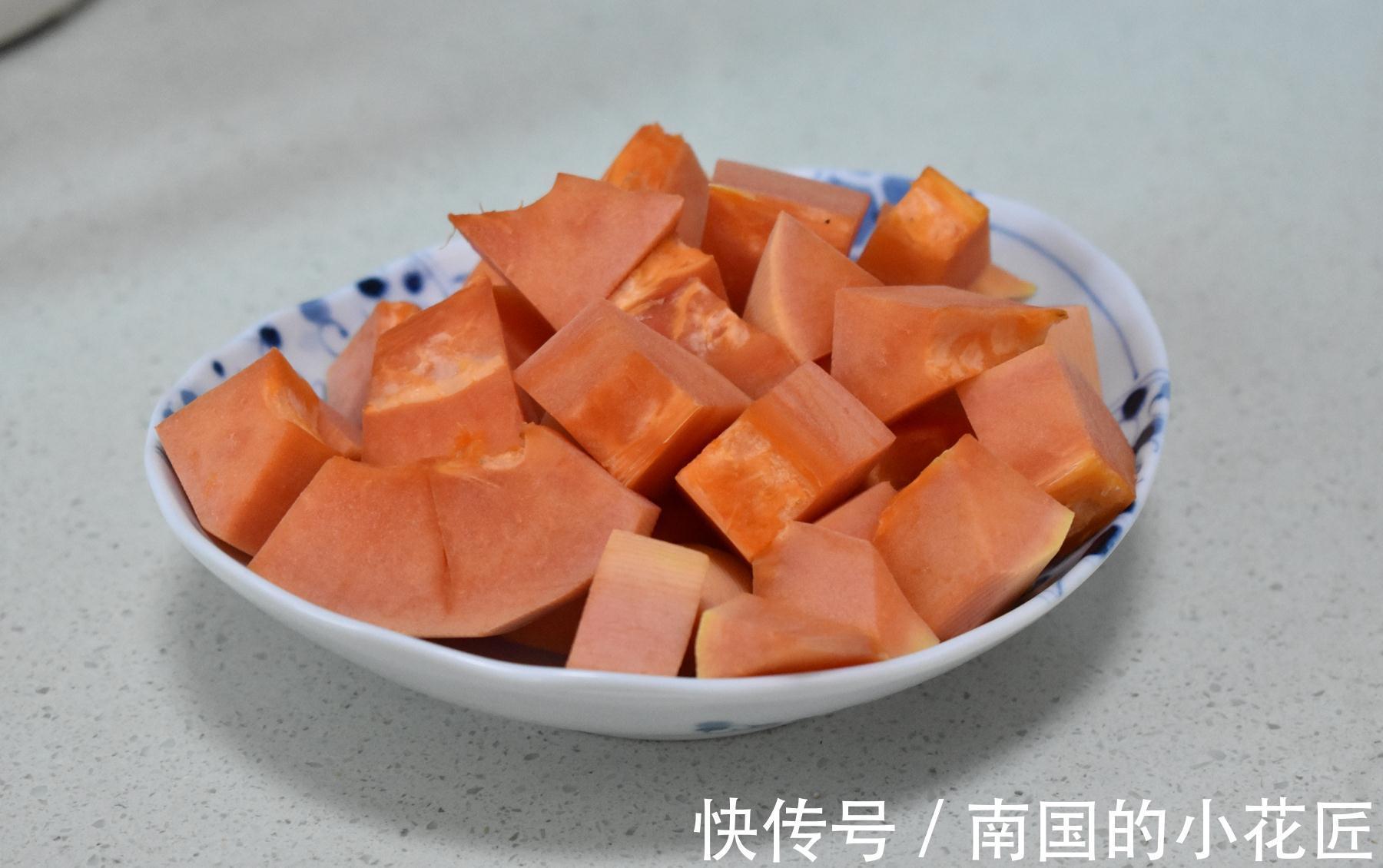 秋季要多喝汤，这汤用了3种食材香甜营养，清热润肺滋润过秋天