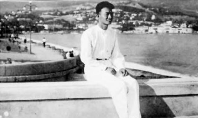 革命|陈昌浩高开低走的人生:跟张国焘抱团,在国外13年不能回国