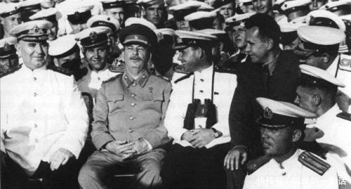 赫鲁晓夫|勃列日涅夫如何把赫鲁晓夫赶出克里姆林宫，赫鲁晓夫以泪洗面