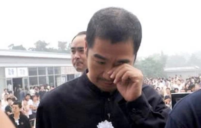张国立的心酸：声誉摇摇欲坠，儿子烂泥扶不上墙，一辈子“还债”