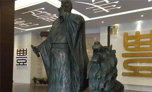 只好|中国有一姓氏,很多女性尴尬说不出口,只好偷偷选择改名换姓