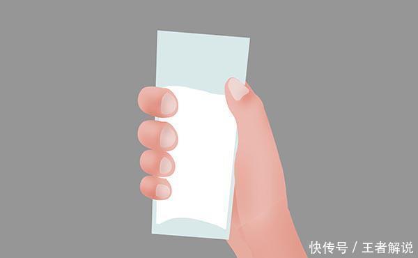 医生|人一老，骨头就松了？医生：不想被骨质疏松缠上，要多吃4样食物