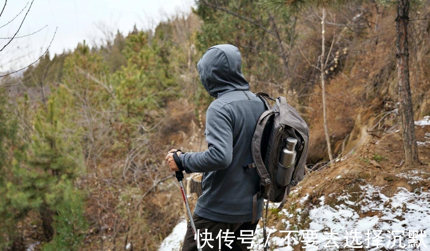 adidas 户外服饰的颜值担当,adidas TERREX连帽夹克外套上手体验