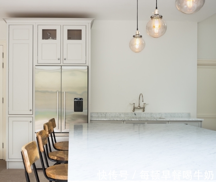 家居|这种风格现在是比较时尚的一种风格,干净整洁,方便休闲娱乐
