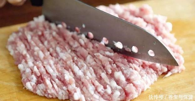 调萝卜馅，最忌放“两种”调料，有人总弄错，难怪饺子难吃有苦味