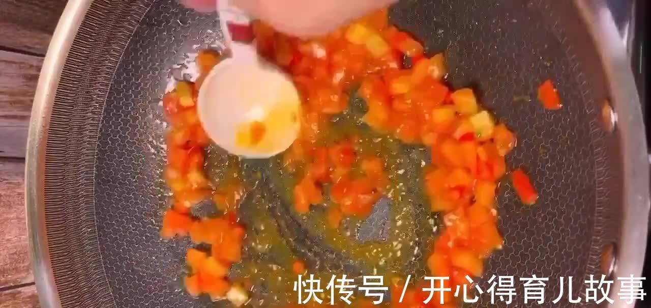 桑拿天,来碗汤浓味美的“酸辣汤”,消暑又去脂,比吃冷饮健康!