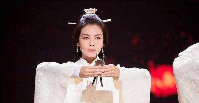 妇好|我国史上第一位女将军,一生打败了20多个国家,延续千年华夏文明