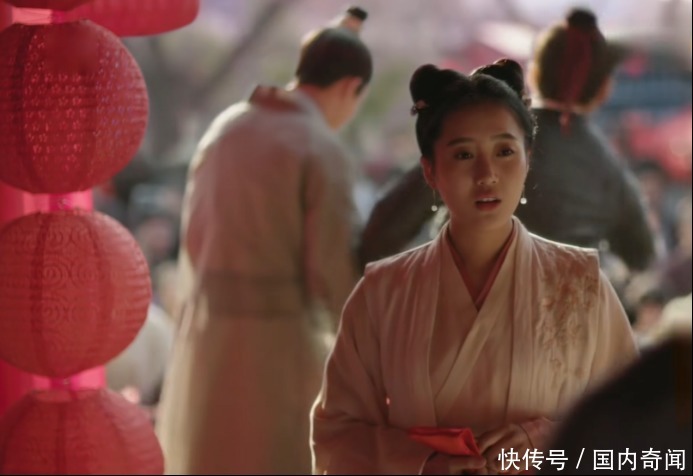 宋代女性的发式又简又仙,我们只会拉直烫头,跟宋代相比差远了