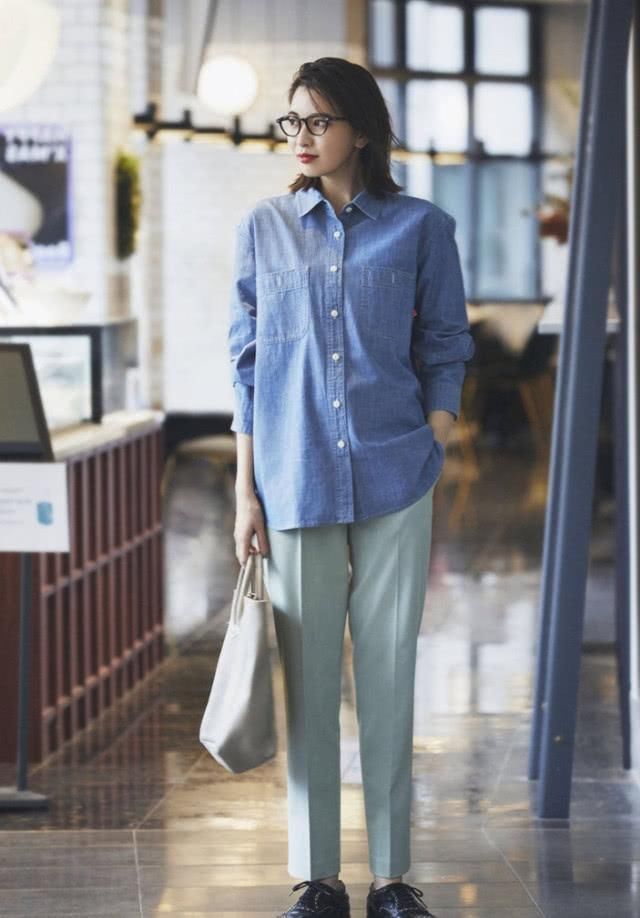 实力|日系小清新风穿搭示范,实力演绎最简单的时髦感