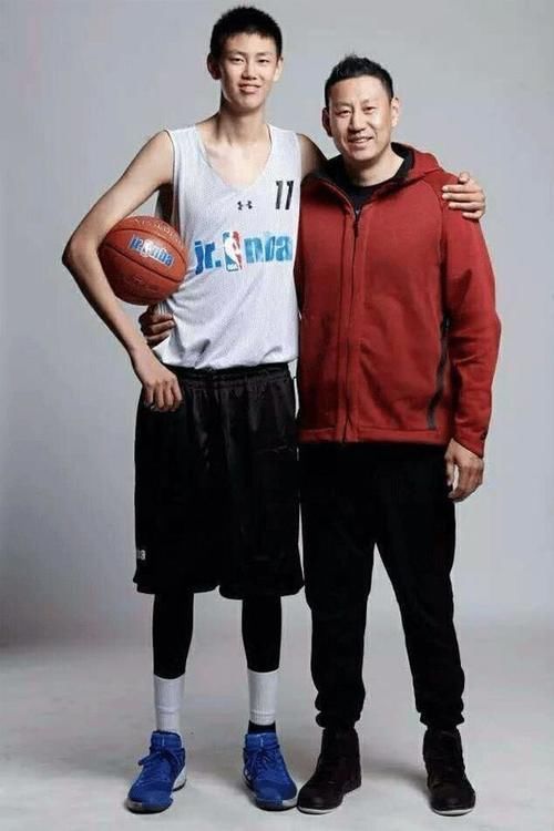 生长发育|新版“儿童身高标准”出炉,一起来看看,你家娃“拖后腿”了吗?