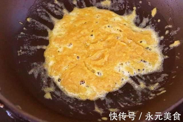 这才是南瓜最好吃的做法,甜咸可口,外酥里嫩,家人都夸太好吃了