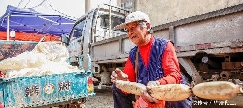 自力更生|7旬农村老太自力更生，农村大集做生意，一年赚1万多元