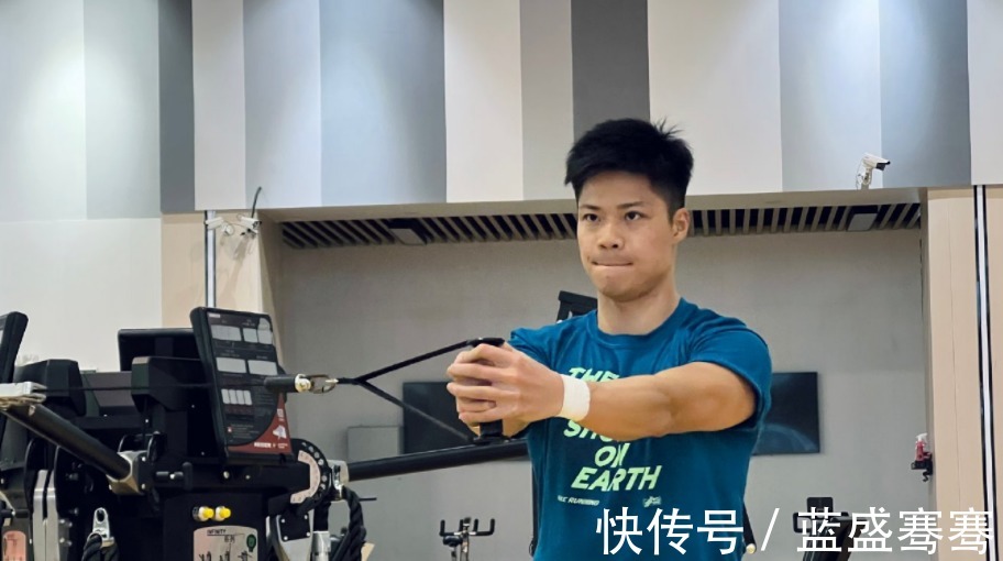 吴智强|期待9秒8内!苏炳添开启冬训,粗壮大腿抢戏,肌肉线条太漂亮!