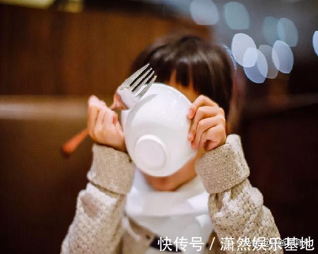 鸡蛋羹|为啥最好别给孩子吃鸡蛋羹?儿科医生劝诫数次,父母仍乱来