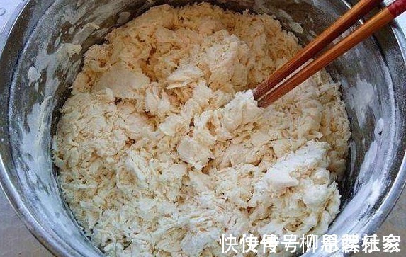 北方人|蒸馒头,不能直接上锅蒸,牢记这3点,馒头蓬松不塌陷,有嚼劲