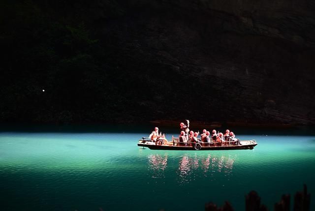 峡谷|湖北鹤峰：屏山峡谷 碧水畅游