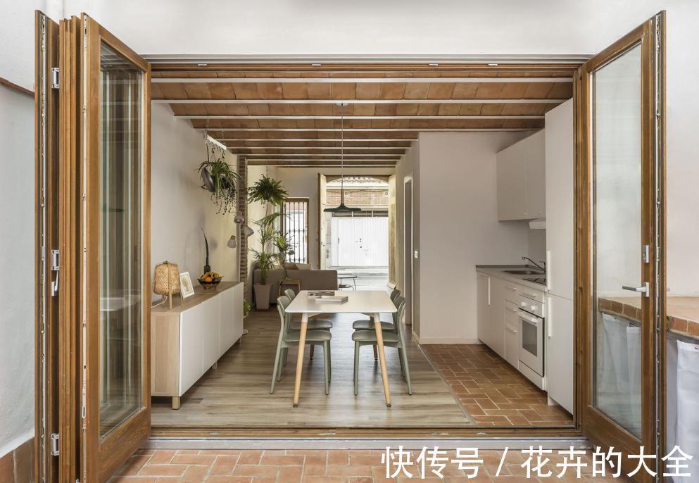 农家小院|改造69㎡瓦房,搭建楼板变2层“别墅”,后院一捯饬别有一番风景